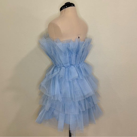 SOLD Francesca’s Suzie tulle tiered dress, light blue - Picture 5 of 16